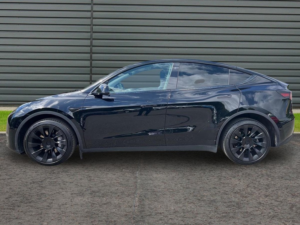 Tesla Model Y Electric Black #5