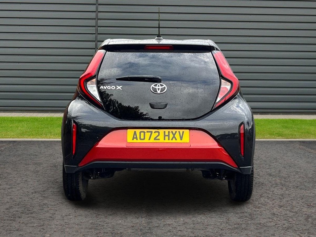 Toyota Aygo X 1.0 Vvt I Edge Hatchback Red #4