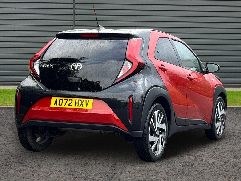 Toyota Aygo X 1.0 Vvt I Edge Hatchback Red #3