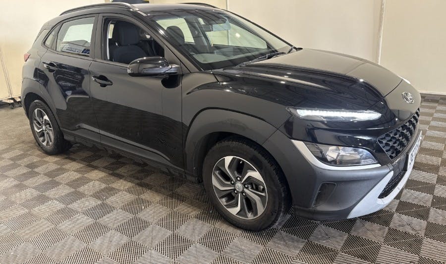 Hyundai Kona 1.6 H Gdi Se Connect Suv Hybrid Dct Black #4