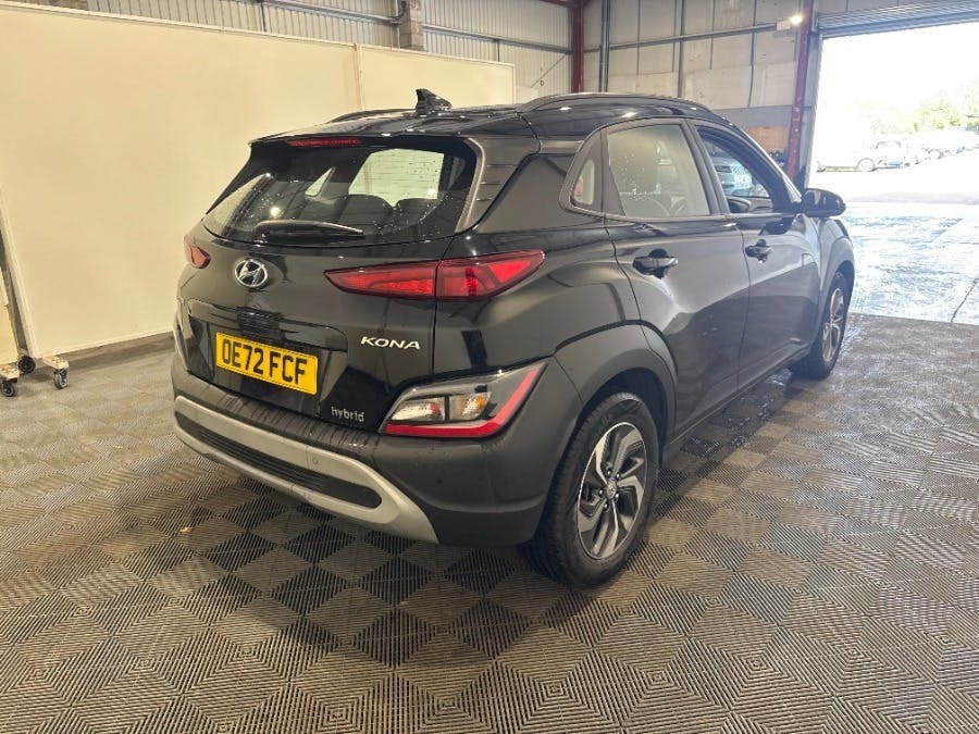 Hyundai Kona 1.6 H Gdi Se Connect Suv Hybrid Dct Black #3