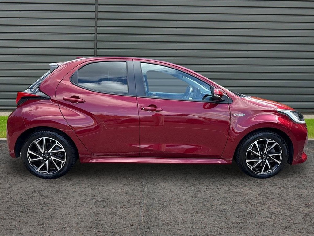 Toyota Yaris 1.5 Vvt-h Design Hatchback Hybrid E Cvt Red #2