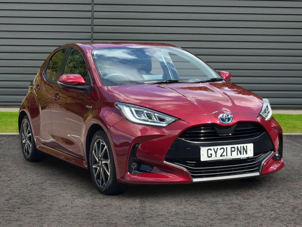 Toyota Yaris 1.5 Vvt-h Design Hatchback Hybrid E Cvt Red