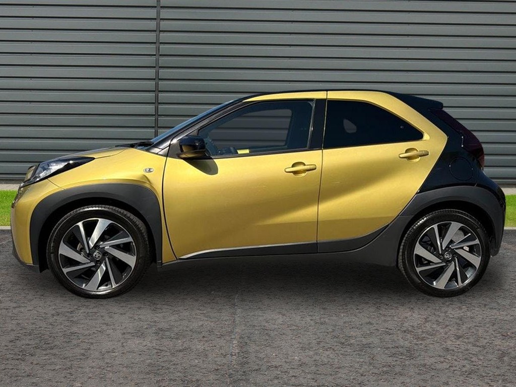 Toyota Aygo X 1.0 Vvt I Edge Hatchback X Shift Gold #6