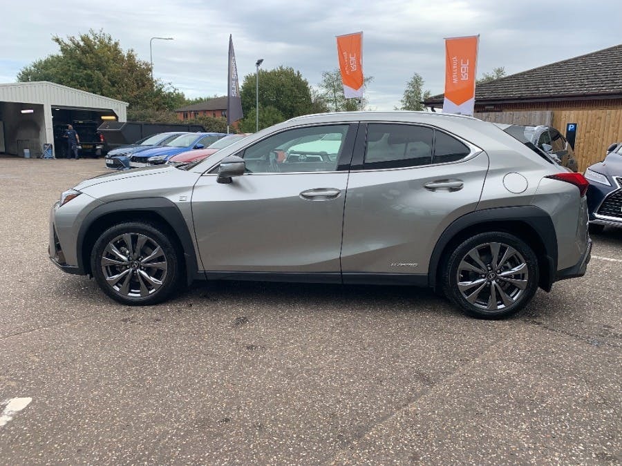 Lexus UX 2.0 E-cvt No Nav Silver #7