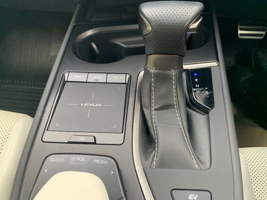 Lexus UX 2.0 E-cvt No Nav Silver #16