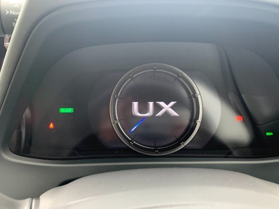 Lexus UX 2.0 E-cvt No Nav Silver #11