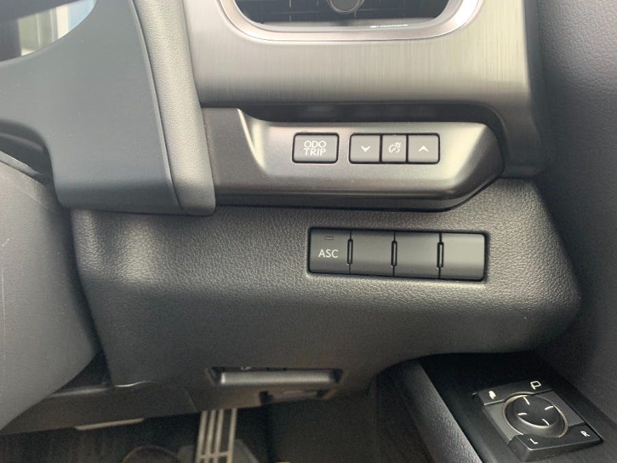 Lexus UX 2.0 E-cvt No Nav Silver #15