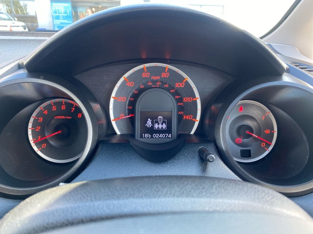 Honda Jazz I-vtec Es Plus Red #19