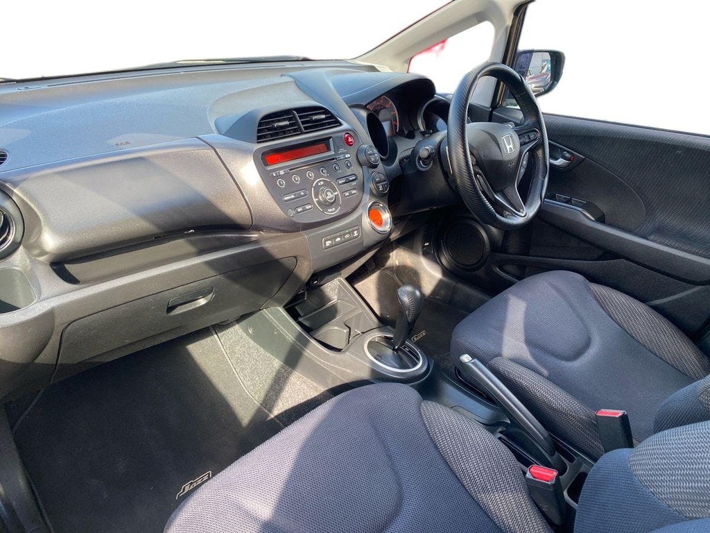 Honda Jazz I-vtec Es Plus Red #12