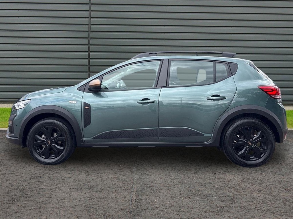 Dacia Sandero Stepway 1.0 Tce Extreme Hatchback Green #6