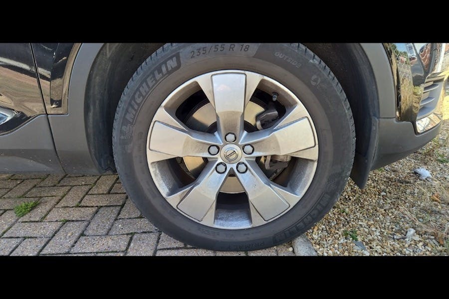 Volvo XC40 2.0 T4 Momentum Suv Black #3