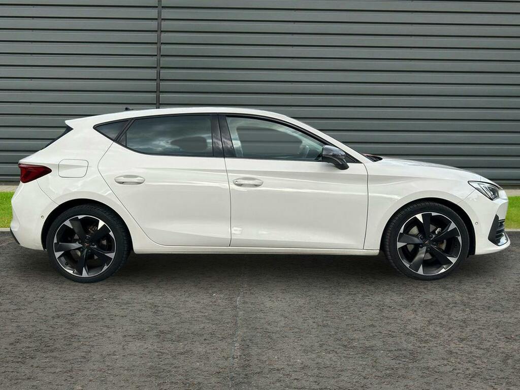 Cupra Leon 1.5 Etsi Evo V1 Hatchback Hybrid Dsg White #2
