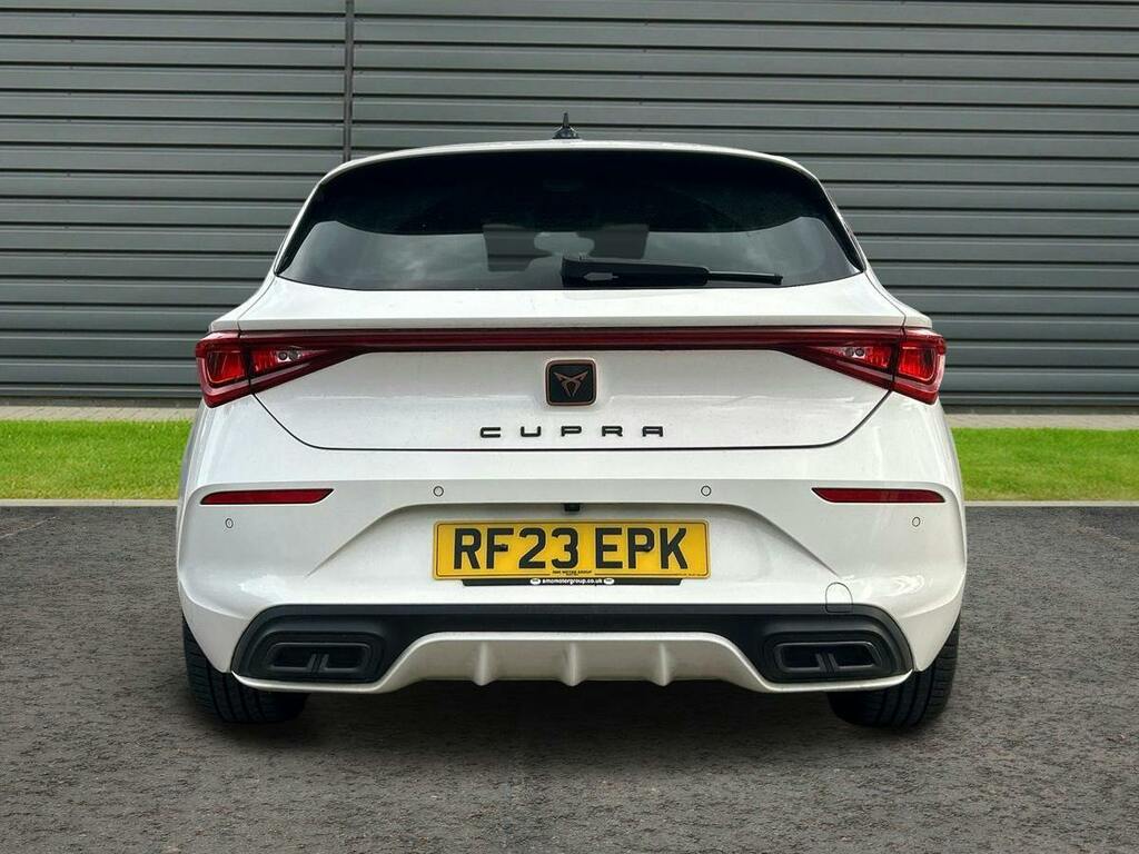 Cupra Leon 1.5 Etsi Evo V1 Hatchback Hybrid Dsg White #4