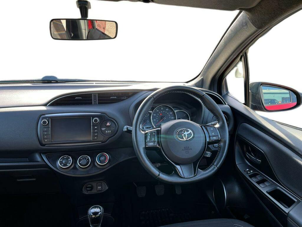 Toyota Yaris Icon Blue #10