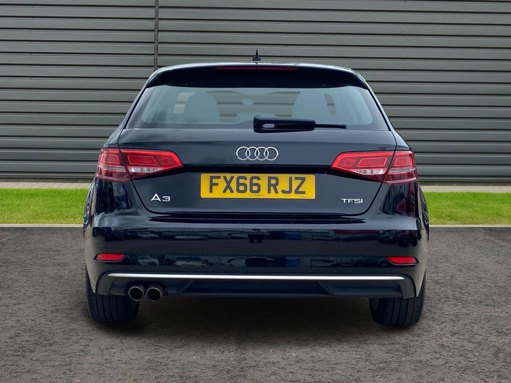 Audi A3 1.4 Tfsi Cod Sport Sportback Black #4
