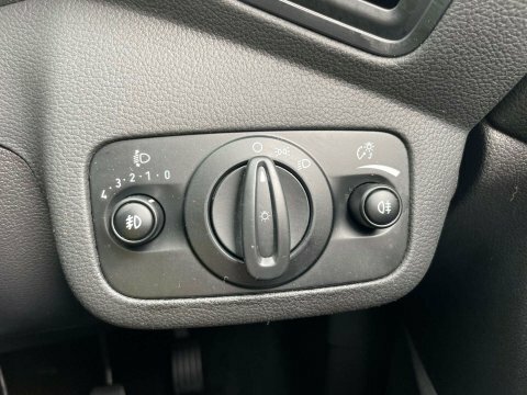 Ford C-Max Ford C-max 1.5 Tdci Zetec Euro 6 Ss White #48