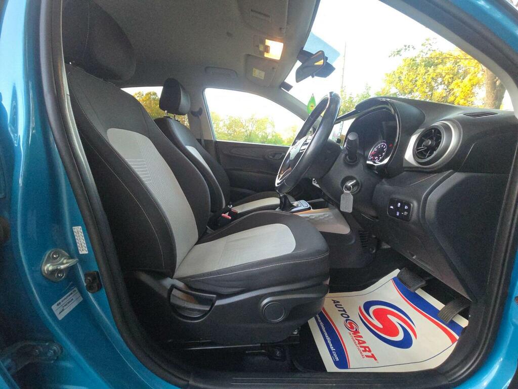 Hyundai I10 1.0 Play White #14