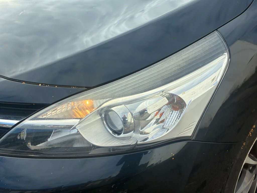 Toyota Verso Grey #32
