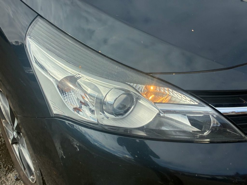 Toyota Verso Grey #29
