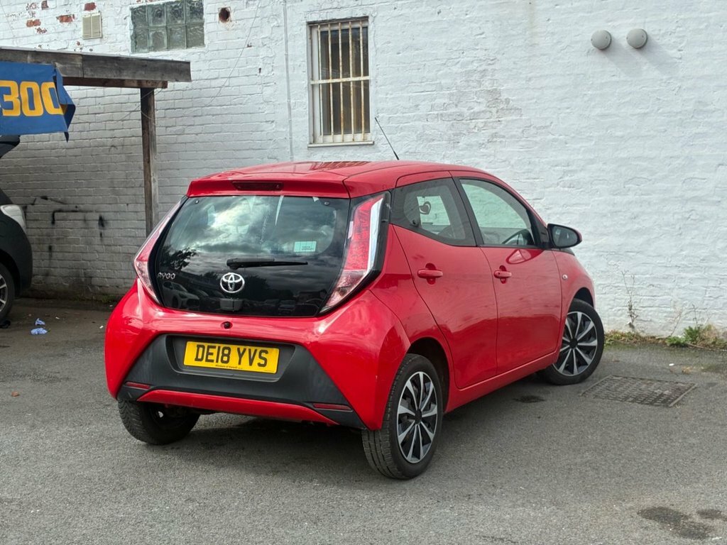 Toyota Aygo 1.0 Vvt-i X-press White #9
