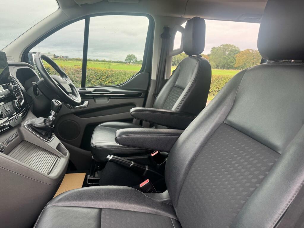 Ford Tourneo Custom 2L Zetec White #28