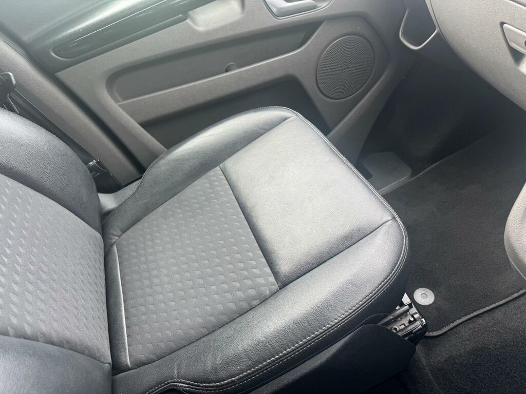 Ford Tourneo Custom 2L Zetec White #44