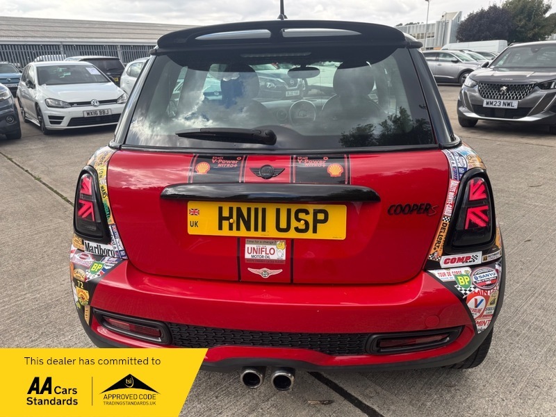 Mini Hatch 1.6 Cooper Euro 5 S S Green #9