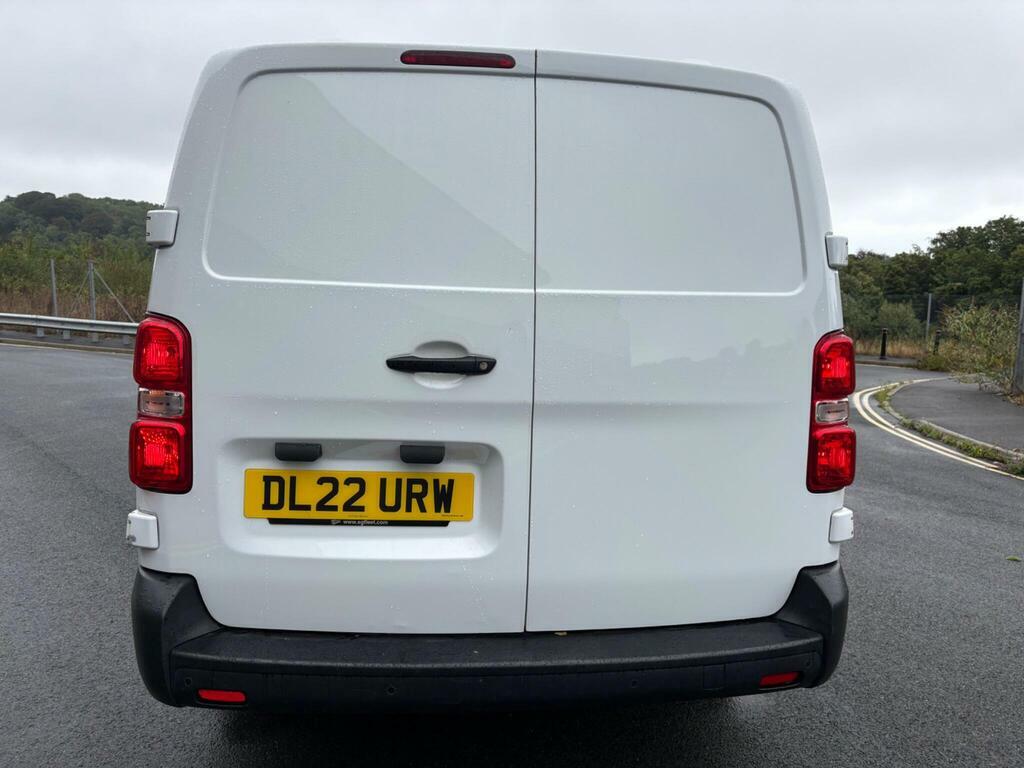 Vauxhall Vivaro 2.0 Turbo D 3100 Dynamic Crew Van L2 H1 Euro 6 S White #3