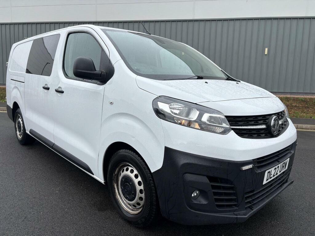 Vauxhall Vivaro 2.0 Turbo D 3100 Dynamic Crew Van L2 H1 Euro 6 S White #4