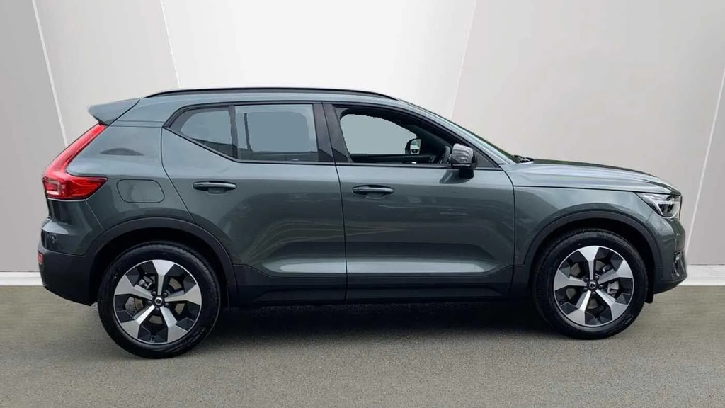 Volvo XC40 2.0 B3p Plus Dark #3