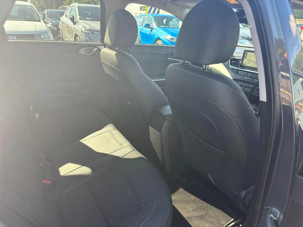 Kia Ceed 1.6 Crdi Isg 2 White #14