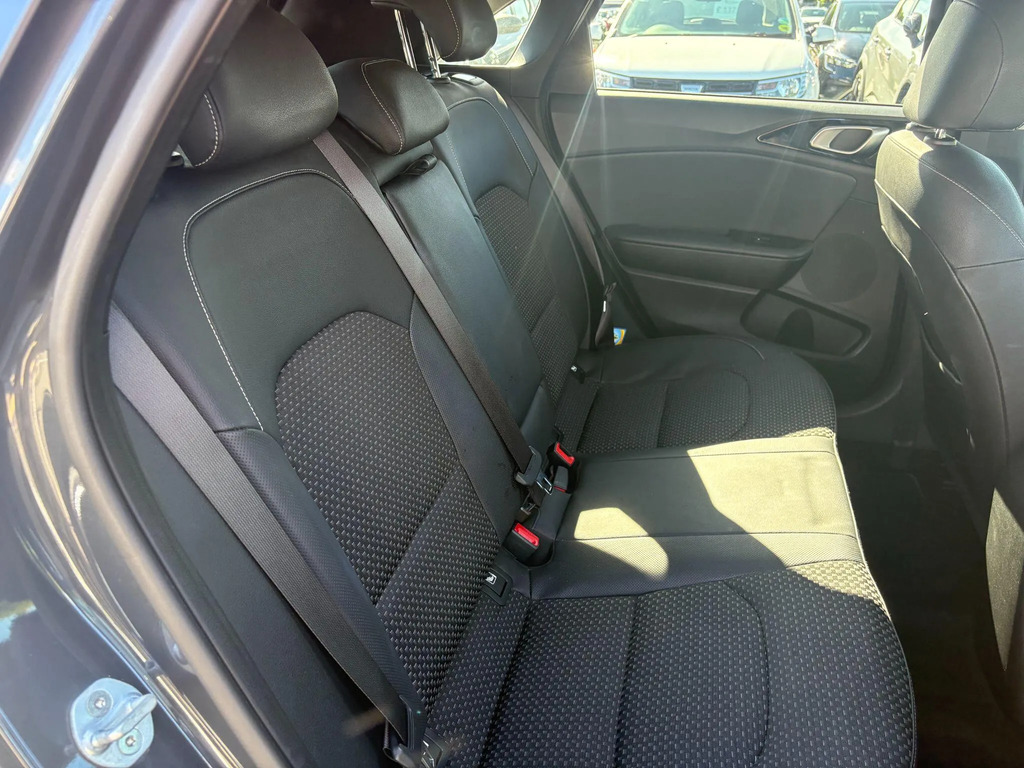 Kia Ceed 1.6 Crdi Isg 2 White #15