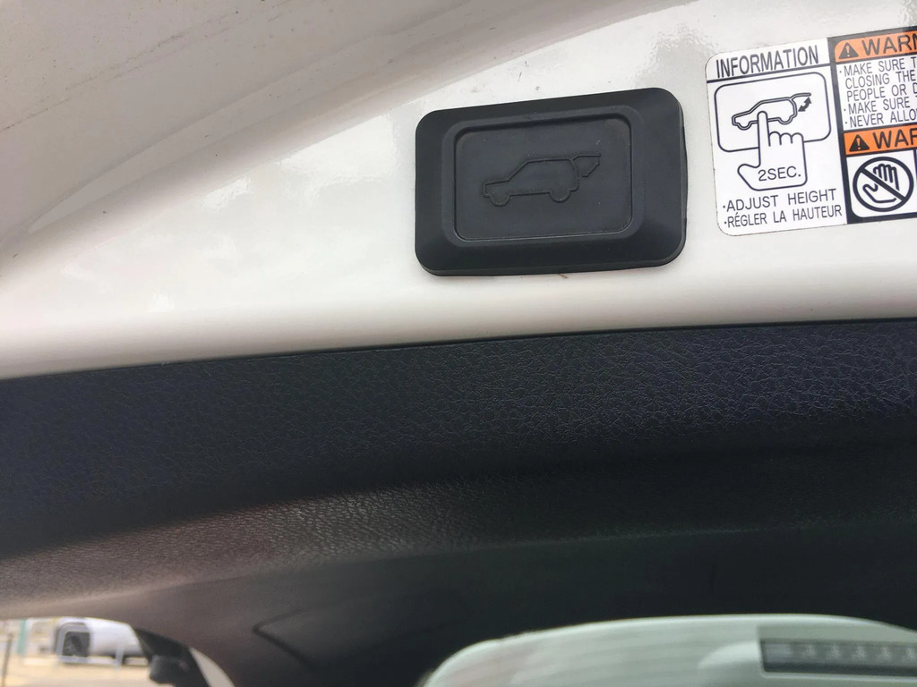 Toyota Rav 4 Red #15