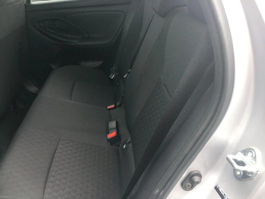 Toyota Yaris Excel White #15
