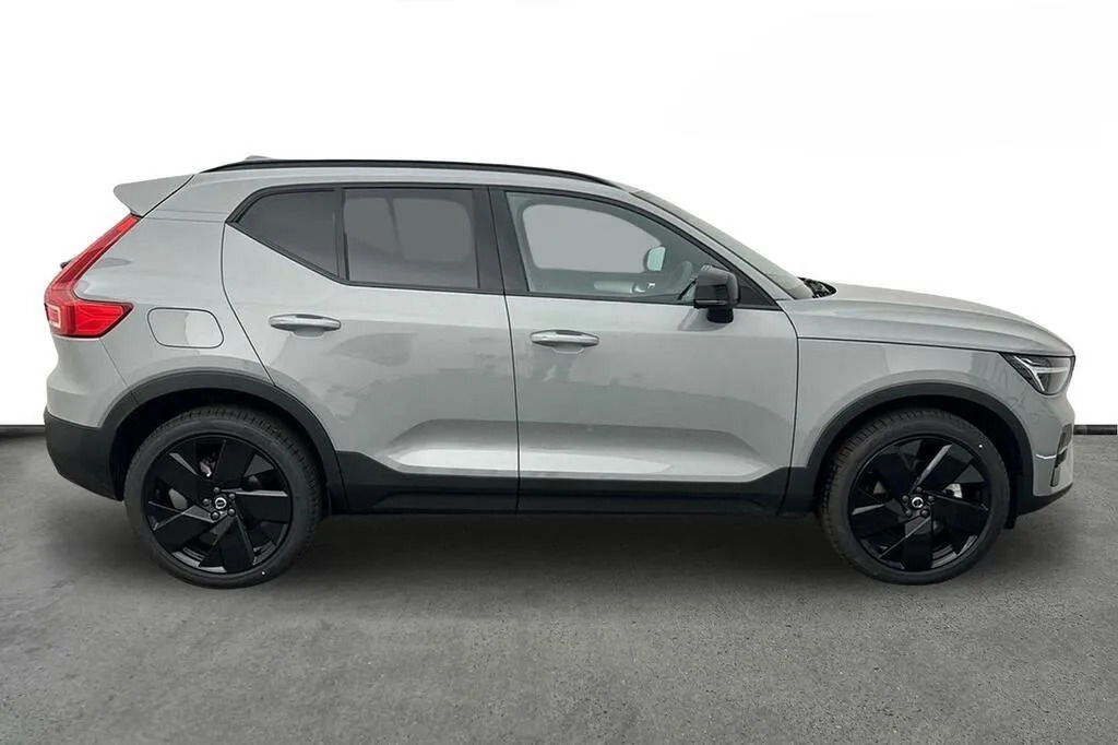 Volvo XC40 2.0 B4 Mhev Plus Black Edition Dct Euro 6 S #4