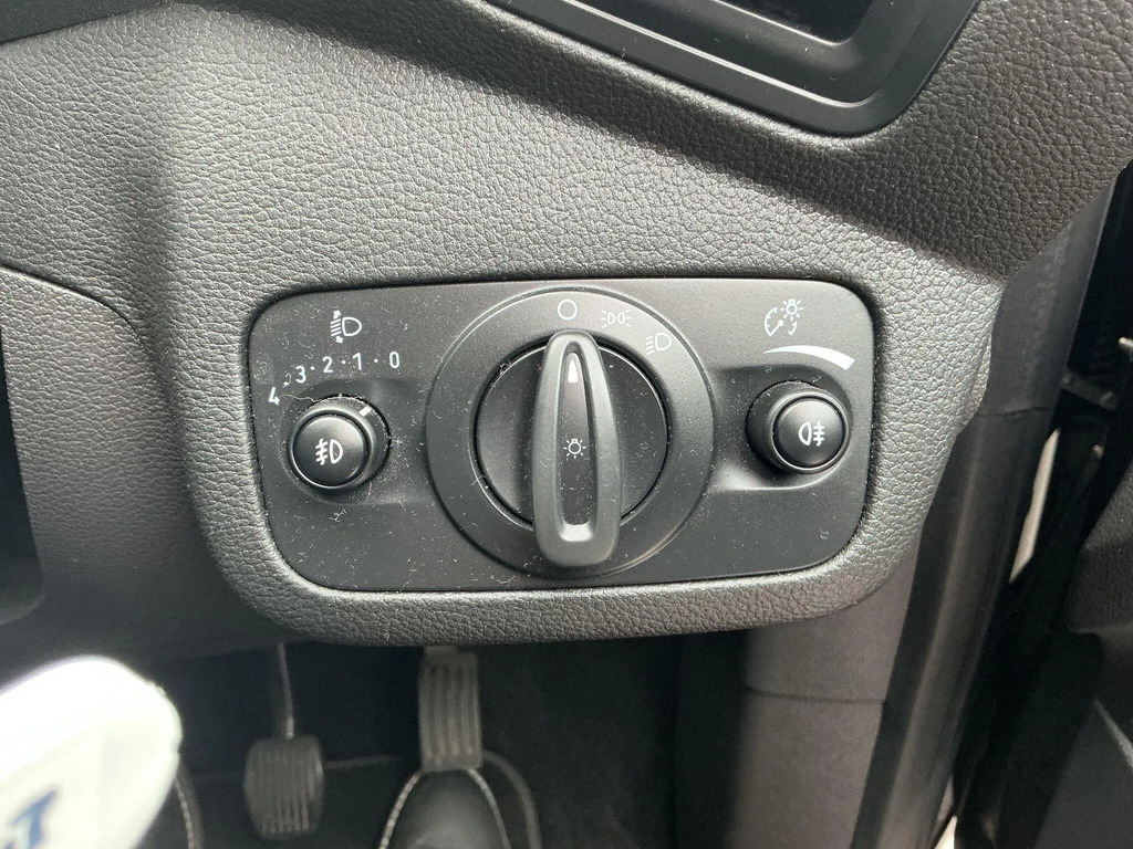 Ford C-Max 1.0 Ecoboost 125 Titanium Silver #18