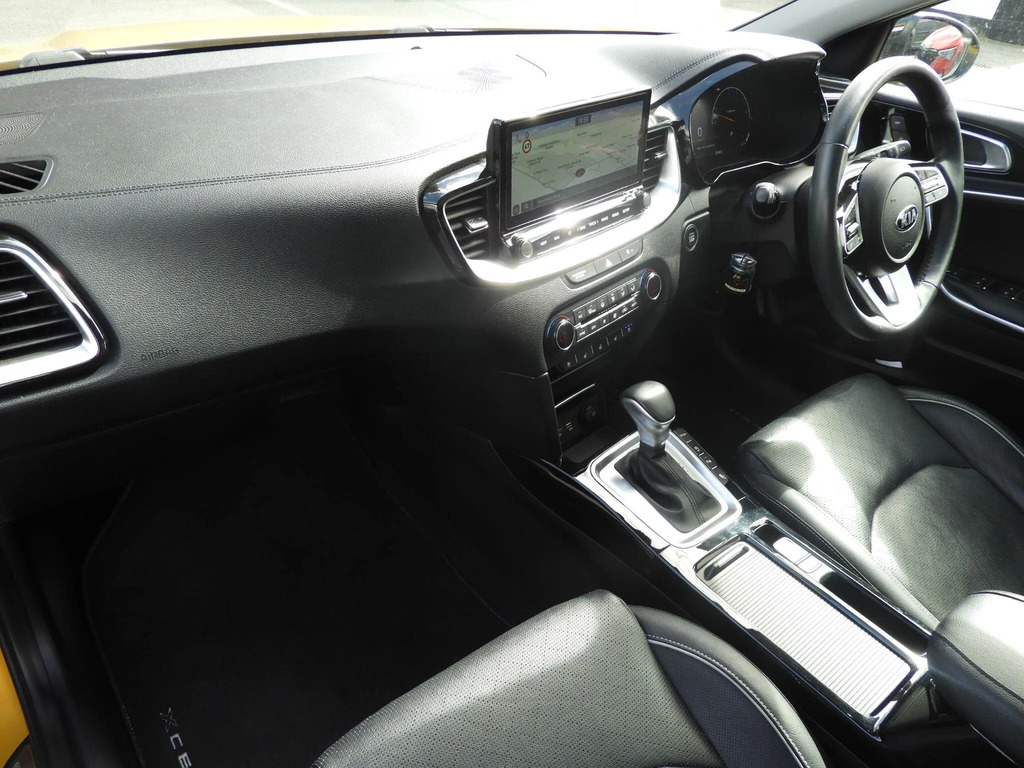 Kia Xceed 1L 2 Isg Brown #14