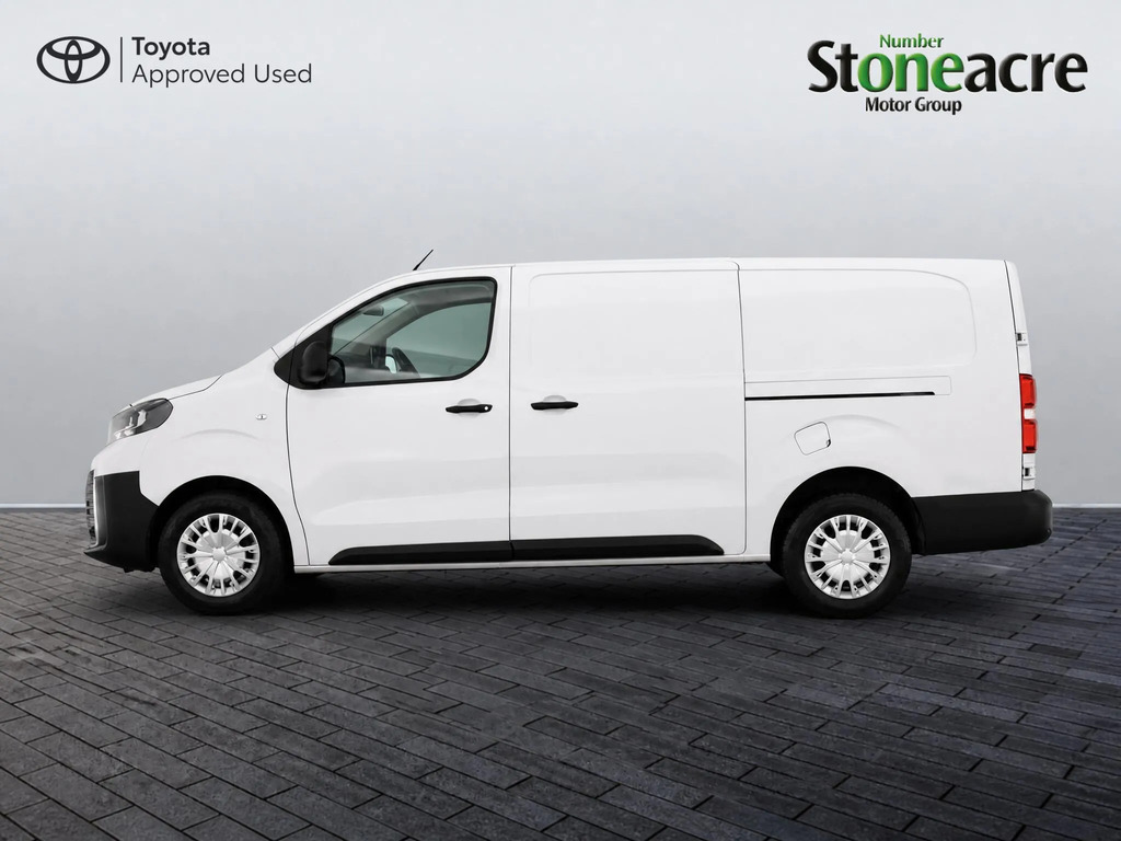 Toyota PROACE D Active White #16