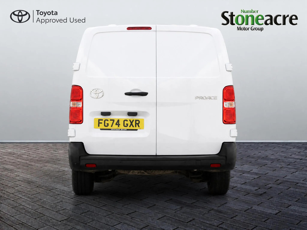 Toyota PROACE D Active White #17