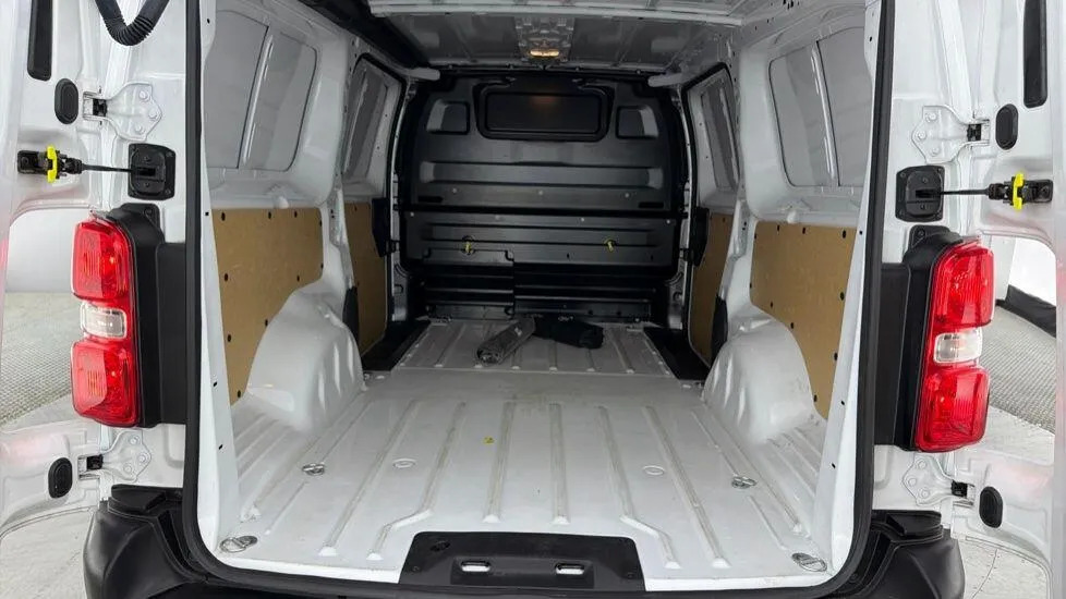Toyota PROACE D Active White #13