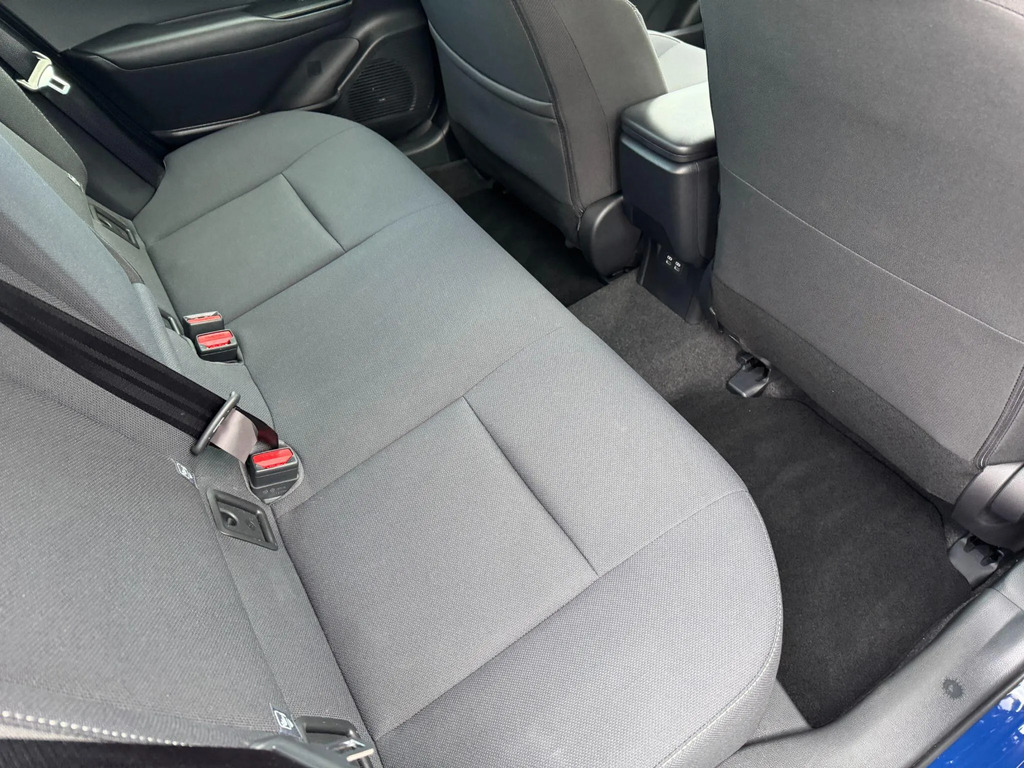 Toyota Prius Excel #12