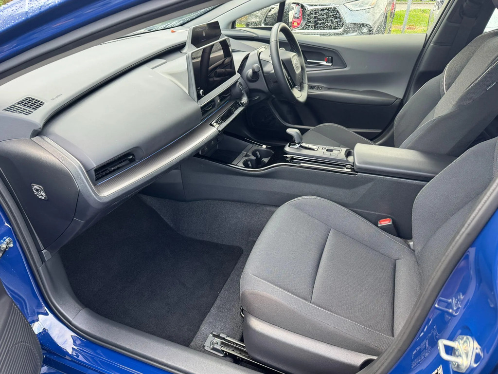 Toyota Prius Excel #14