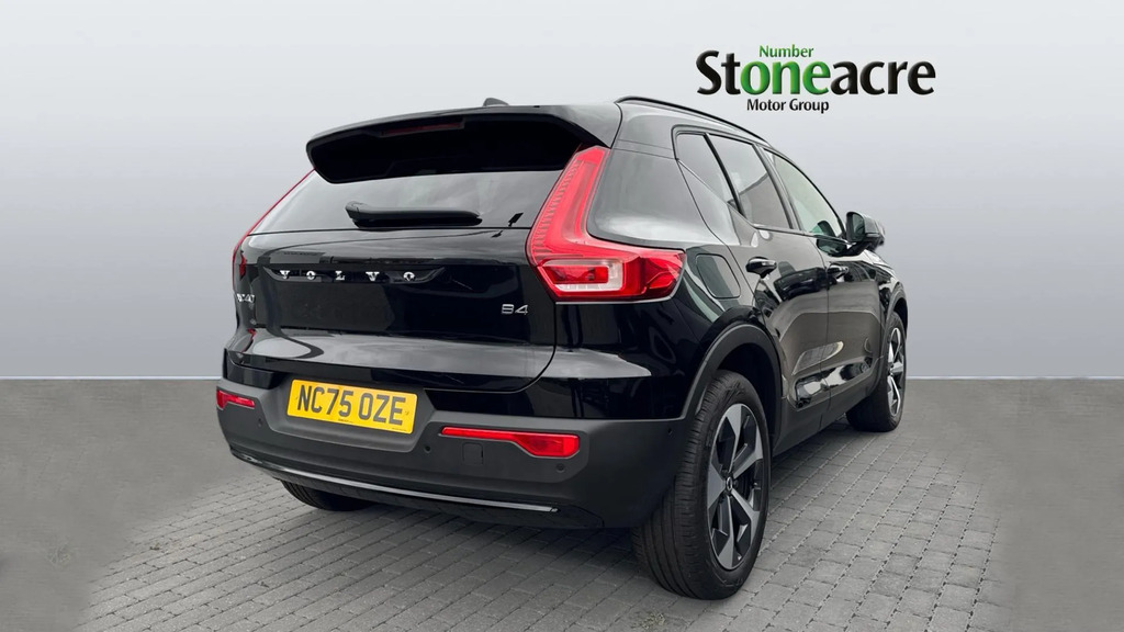 Volvo XC40 2.0 B4p Plus Dark #2