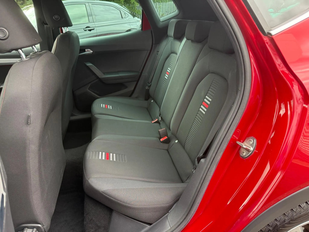Seat Arona 1.0 Tsi 110 Fr Ez Red #4