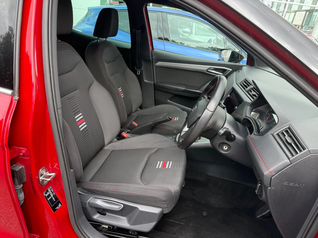 Seat Arona 1.0 Tsi 110 Fr Ez Red #3