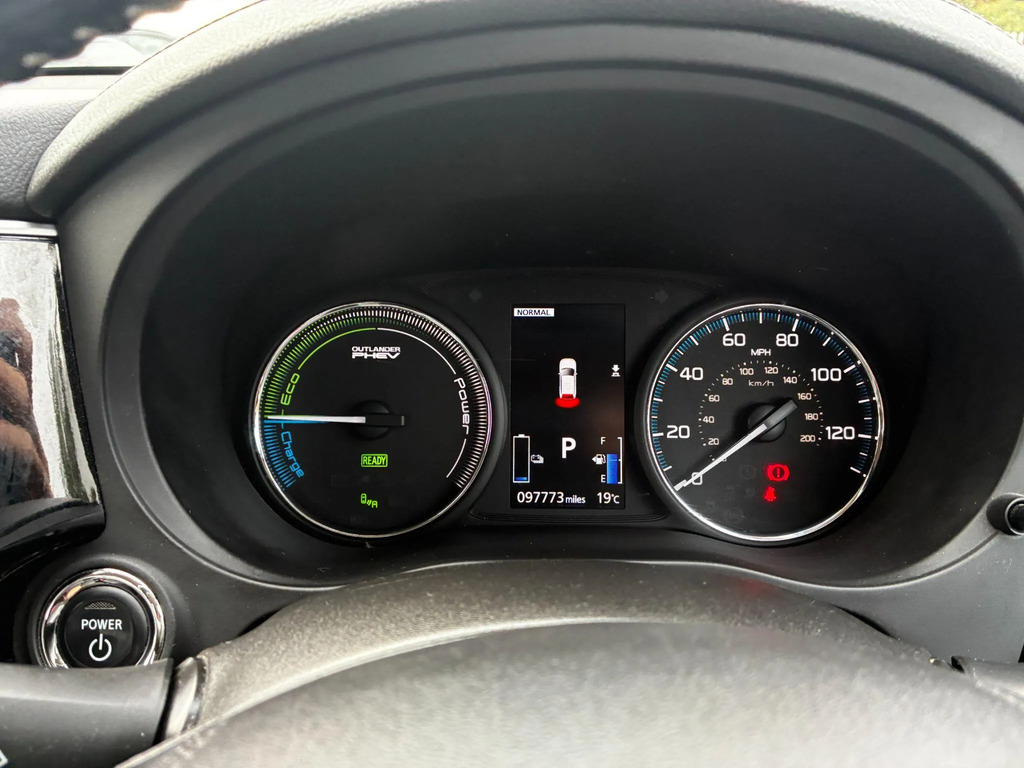 Mitsubishi Outlander 3 Black #13