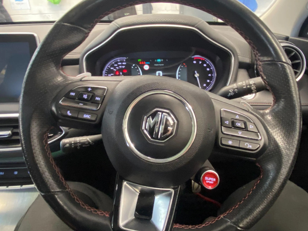 MG HS 1.5 T-gdi Exclusive  #18