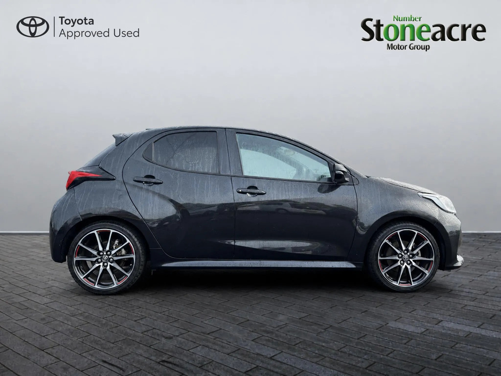 Toyota Yaris 1.5 Hybrid Gr Sport #2
