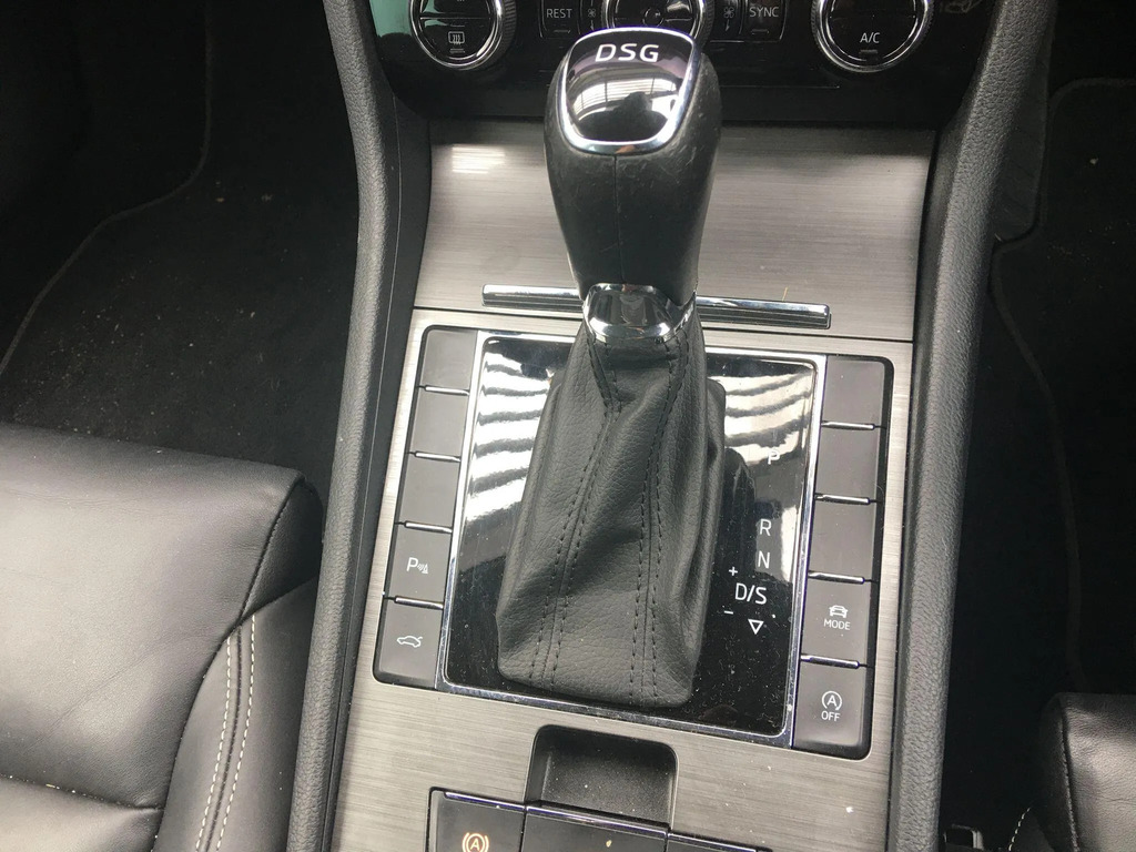 Skoda Superb Se Technology Grey #30